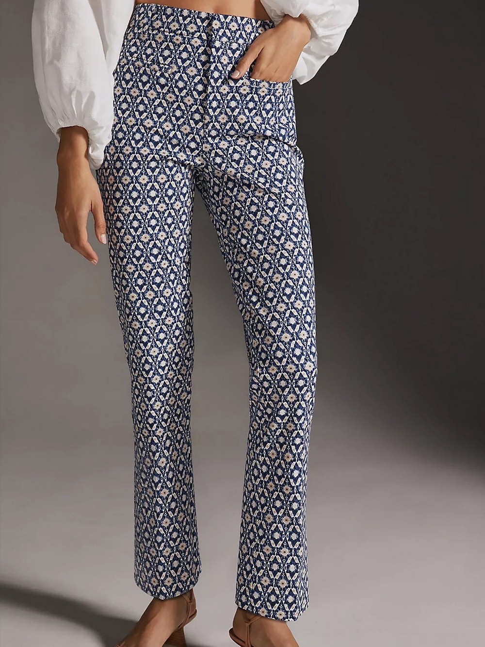 NWT The Essential Collection by Anthropologie Blue Printed Pant Size US 8